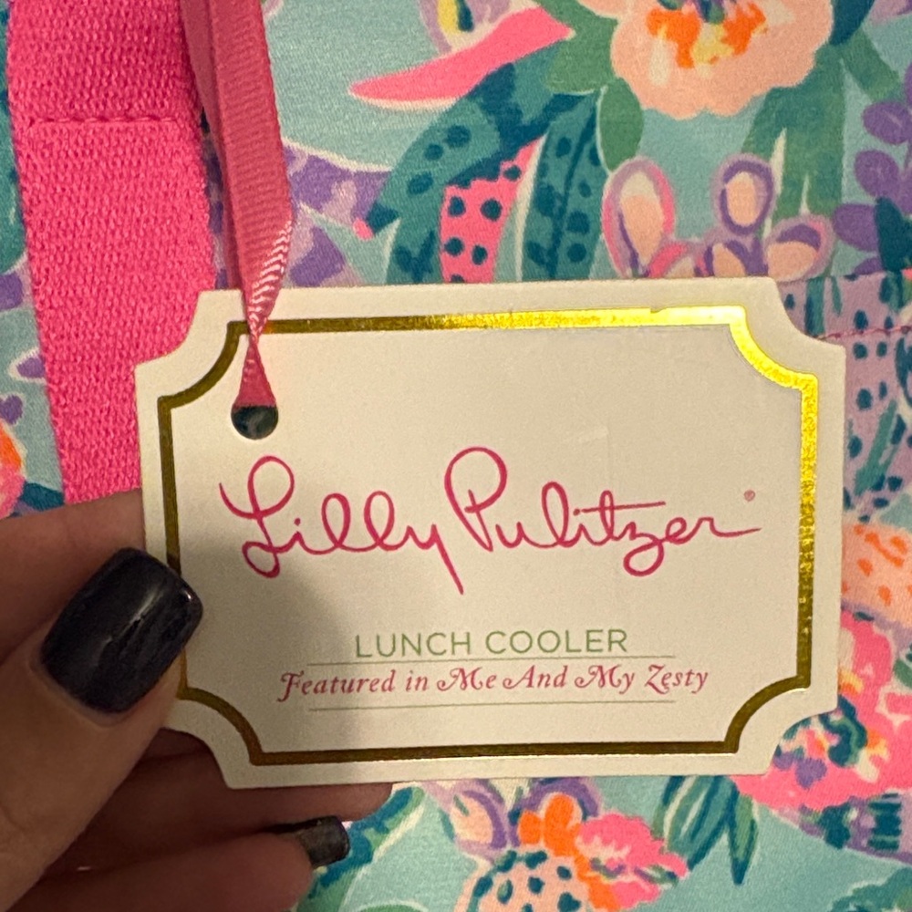 Lilly Pulitzer Vibrant Pink and Green Floral Lunch Cooler Bag - Picture 2 of 4